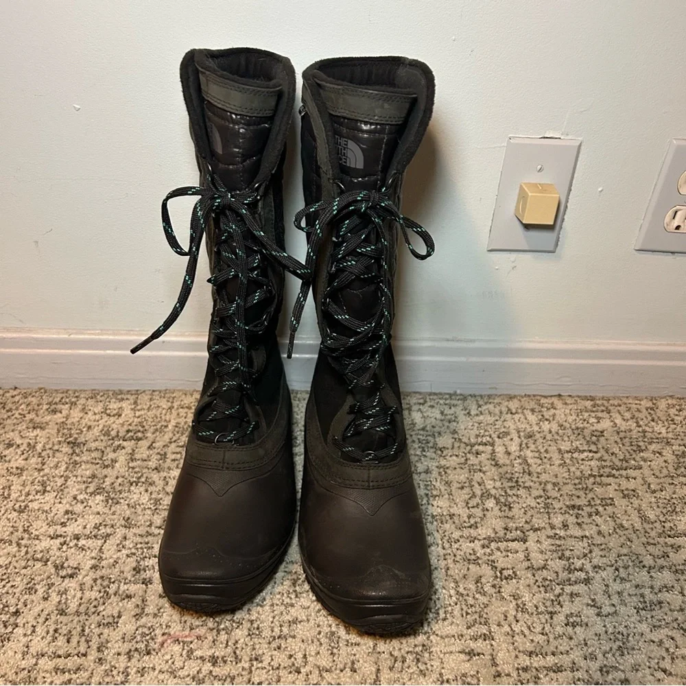 The North Face Black Thermoball Waterproof Utility Lace-Up Winter Boots Size 9.5